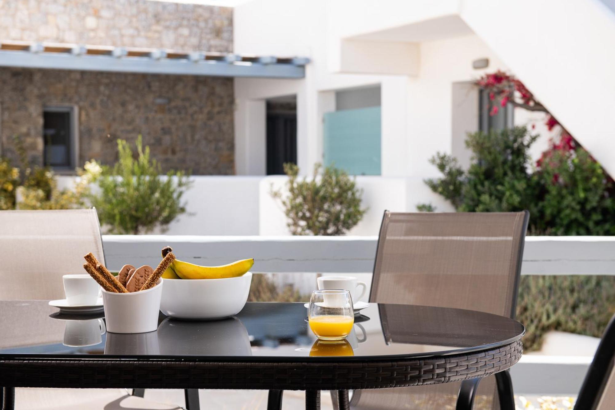 Hosting Moments Private Pool Holiday Home Ano Mera Bagian luar foto